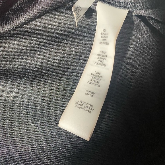 NEW Plus Size Calvin Klein Floral Mesh Asymmetric VNeck 3/4 Sleeve Ruched Top - Picture 5 of 9